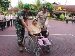Pastikan Kesiapan Personel, Polres Malang Gelar Simulasi Pengamanan TPS Pemilu 2024
