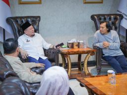 Ketua DPD RI Buka Bersama Senator Terpilih, Komeng Tanya Beda Sistem Indonesia dan Amerika