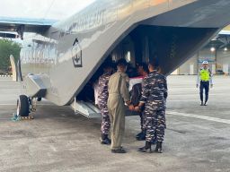 Pesud Puspenerbal Laksanakan Misi Kemanusiaan Evakuasi Jenazah Anggota Posal Subi
