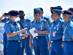 Komandan Puspenerbal Tinjau Pembangunan Fasilitas Helipad di RSPAL dr. Ramelan Surabaya