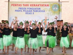 SMK dengan Mayoritas Siswa Laki-laki Adakan Panen Karya Tarian Nusantara