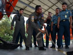 ABK KRI Yos Sudarso Berlatih Helideck Party di Sarang Gurita Wing Udara 2 Puspenerbal