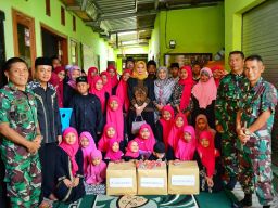 Jumat Berkah, Puspenerbal Santuni Panti Asuhan Amanah Bina Insani Gebang