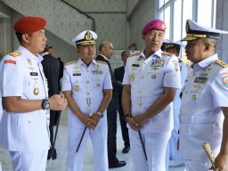 Danpuspenerbal Hadiri Tupdik dan Wisuda 122 Sarjana STTAL