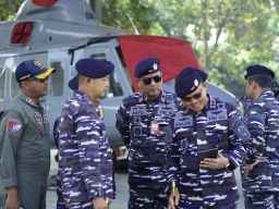 Danpuspenerbal Tinjau Kesiapan Demo Udara Pesud Bonanza Gunakan Smoke Merah