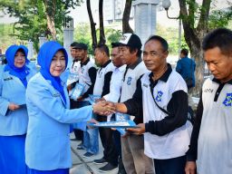 Jelang HUT ke-78 Jalasenastri, Ketua PG Jalasenastri Puspenerbal Ziarah TMP 10 November