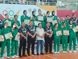 Kalahkan Jabar Tim Voli Putri Jatim Sabet Medali Emas pada PON XXI Aceh Sumut