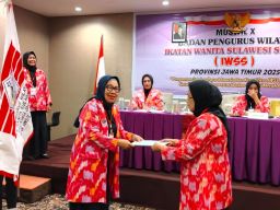 Aklamasi, Ratna Syam Yahya Pimpin IWSS Jawa Timur Lima Tahun Ke Depan