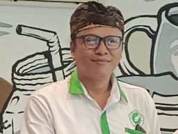 Aliansi Wartawan Surabaya Kecam Kekerasan Polisi Terhadap Wartawan di Depan Gedung Grahadi