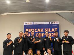 Kontingen Puspenerbal Juara Umum Kategori Tanding Dewasa Putra di Kejuaraan Pencak Silat East Java Tournamen 2025