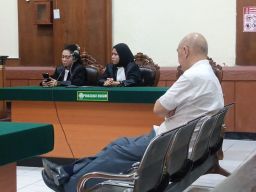 Dijanjikan Untung 5% HK Kosasih Rugi 10 Milliar, Direktur PT KSR Divonis 3 Tahun Penjara