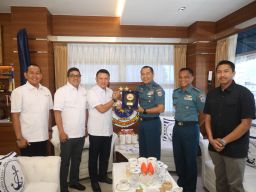 Pangkoarmada II Terima Kunjungan Silaturahmi Laksda TNI (Purn) Bambang Wiratama