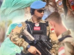 Berperang Tanpa Peluru : Pertaruhan Nyawa Dokter Militer Dibawah Puing Pesantren