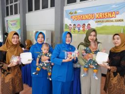 Jaga dan Tingkatkan Imunitas Tubuh, Posyandu Krisna Lanudal Juanda Berikan Pelayanan Kesehatan