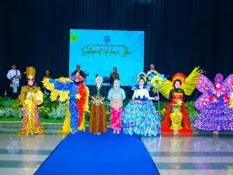 Semarak Hari Ibu, Jalasenastri Gabungan Puspenerbal Gelar Lomba Fashion Show Daur Ulang dan Bazar