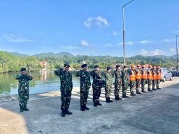 Bawa Misi Operasi Perisai Sura - 26, KRI Dorang - 874 Berangkat dari Dermaga Tawiri Kodaeral lX