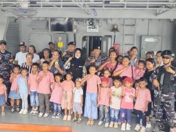 Tanamkan Cinta Bahari, Kodaeral lX Terima Kunjungan Edukasi Siswa Yayasan Heka Leka Ambon