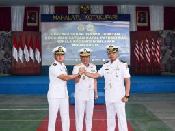 Komandan Kodaeral lX Pimpin Upacara Penyerahan Jabatan Dansatrol dan Kakuwil Kodaeral lX