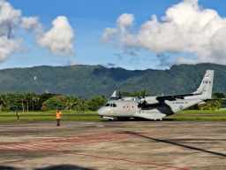 Perkuat Keamanan Perairan Timur, Pesawat CN235-220 MPA TNI AL Kembali Mendarat di Ambon