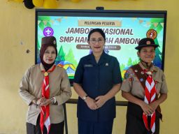 Ketua Pengurus Daerah Ambon Yayasan Hang Tuah Lepas Peserta Jambore Nasional