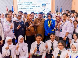 Bupati Nganjuk Ajak 500 Mahasiswa FKP UNESA Belajar Strategi Kepemimpinan dari Catur
