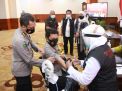 Kapolda Jatim, Gubernur dan Pangdam V Brawijaya Jalani Vaksinasi