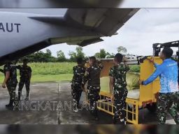 Bantu Percepat Distribusi Logistik, Kembali Pesud TNl AL Salurkan Bantuan Bencana ke Takengon Aceh