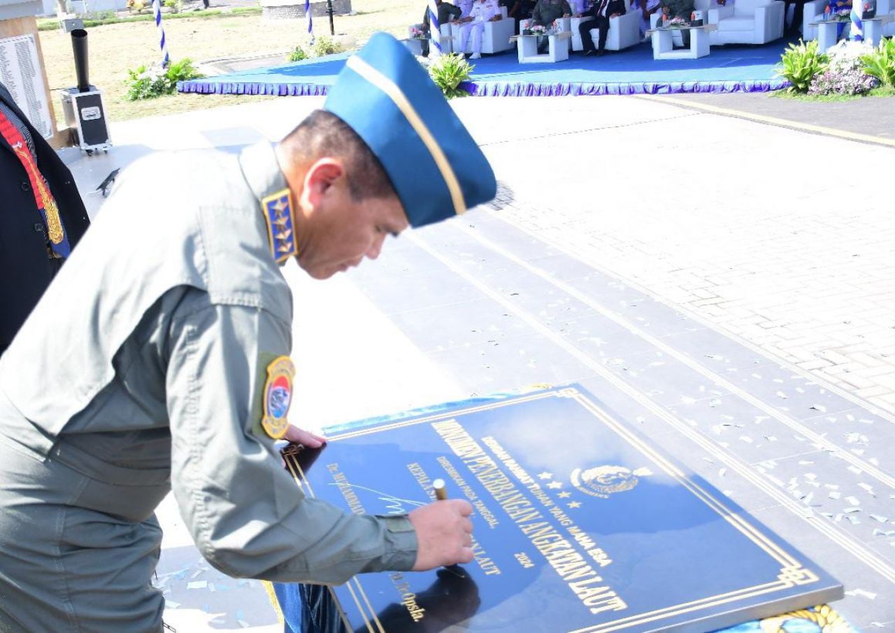 Peresmian Monumen Jadi Kado Istimewa HUT ke-68 Penerbangan TNI Angkatan Laut