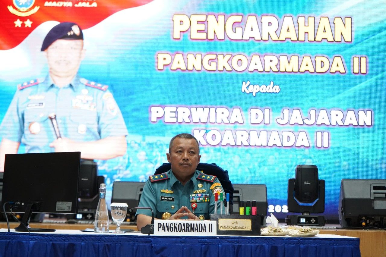 Pangkoarmada II: Seorang Perwira Harus Memiliki Intelektual, Moral dan Jasmani