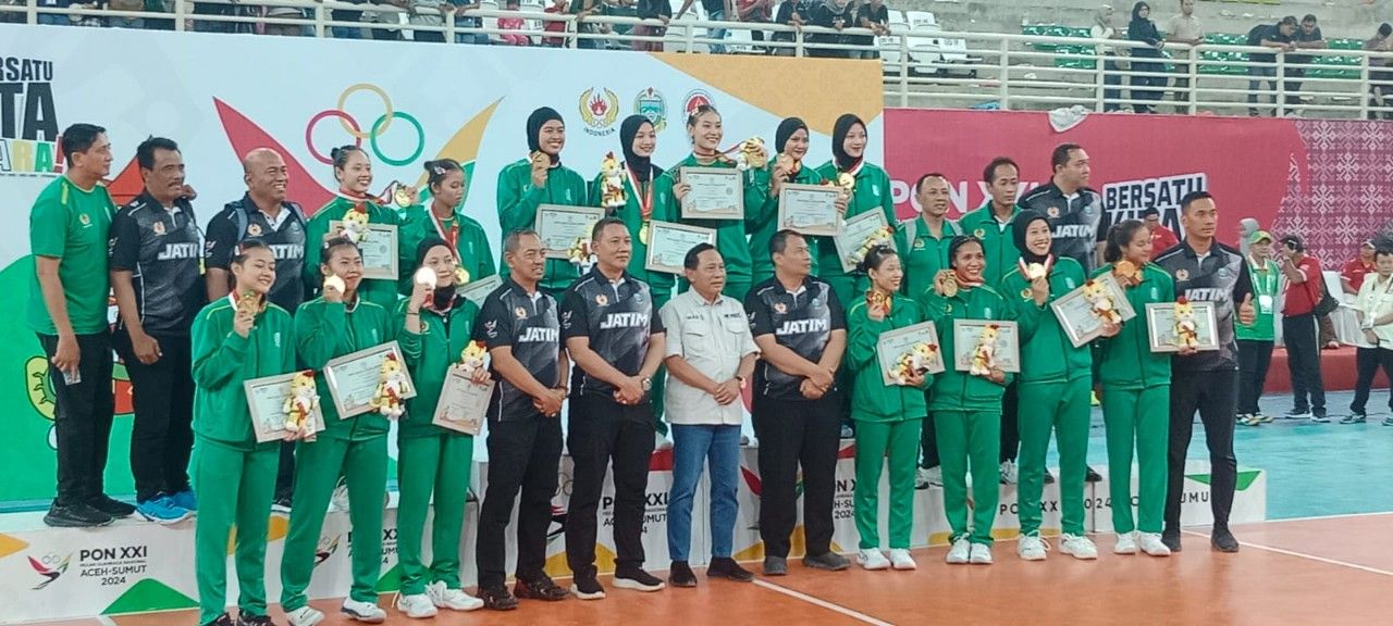 Kalahkan Jabar Tim Voli Putri Jatim Sabet Medali Emas pada PON XXI Aceh Sumut