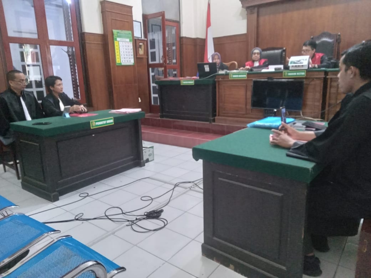 Tipu Ratusan Juta Effendi Pudjihartono Diadili Di PN Surabaya