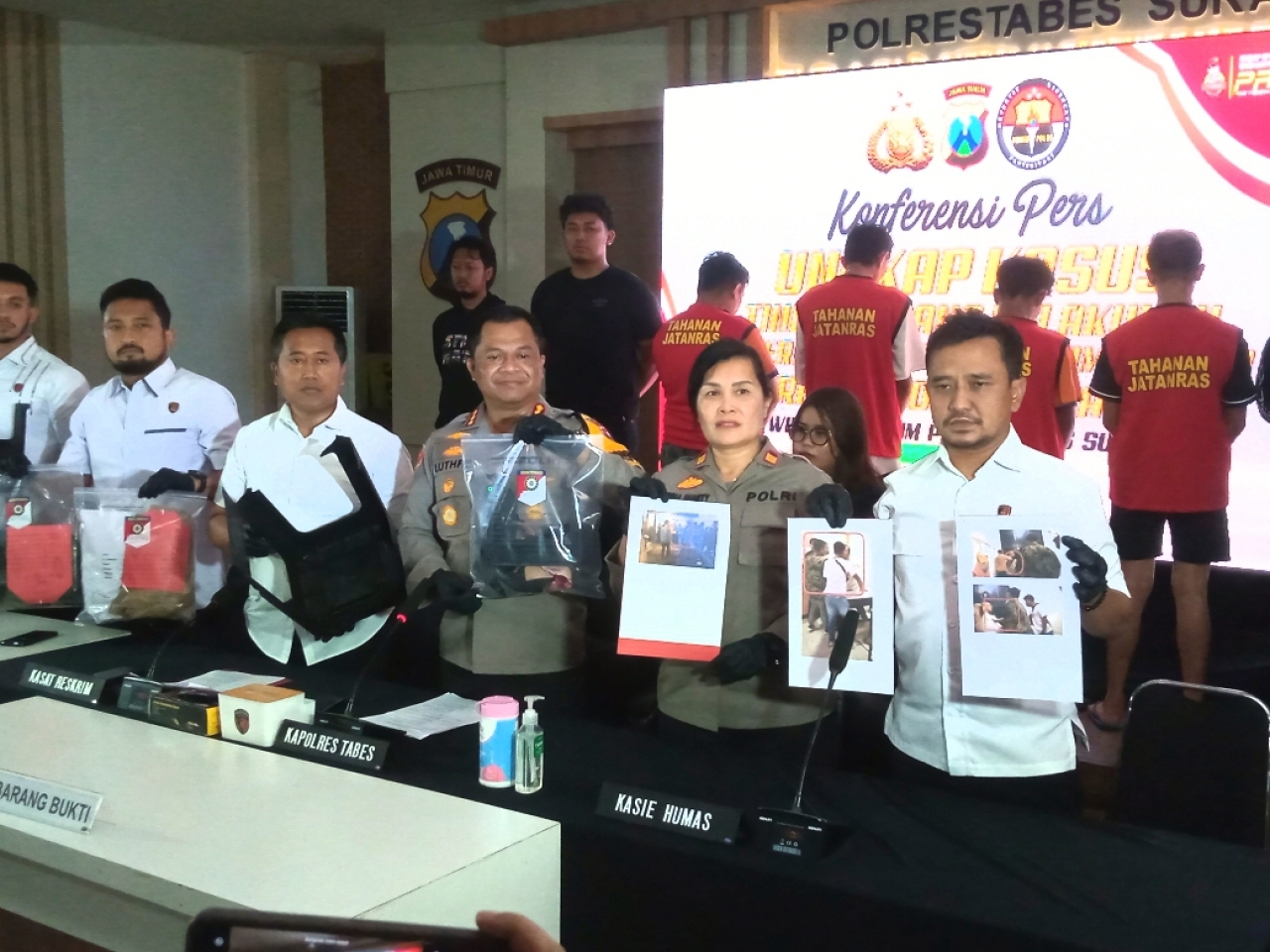 Viral Di Medsos, Empat Pelaku Pengeroyokan Diamankan Satreskrim Polrestabes Surabaya