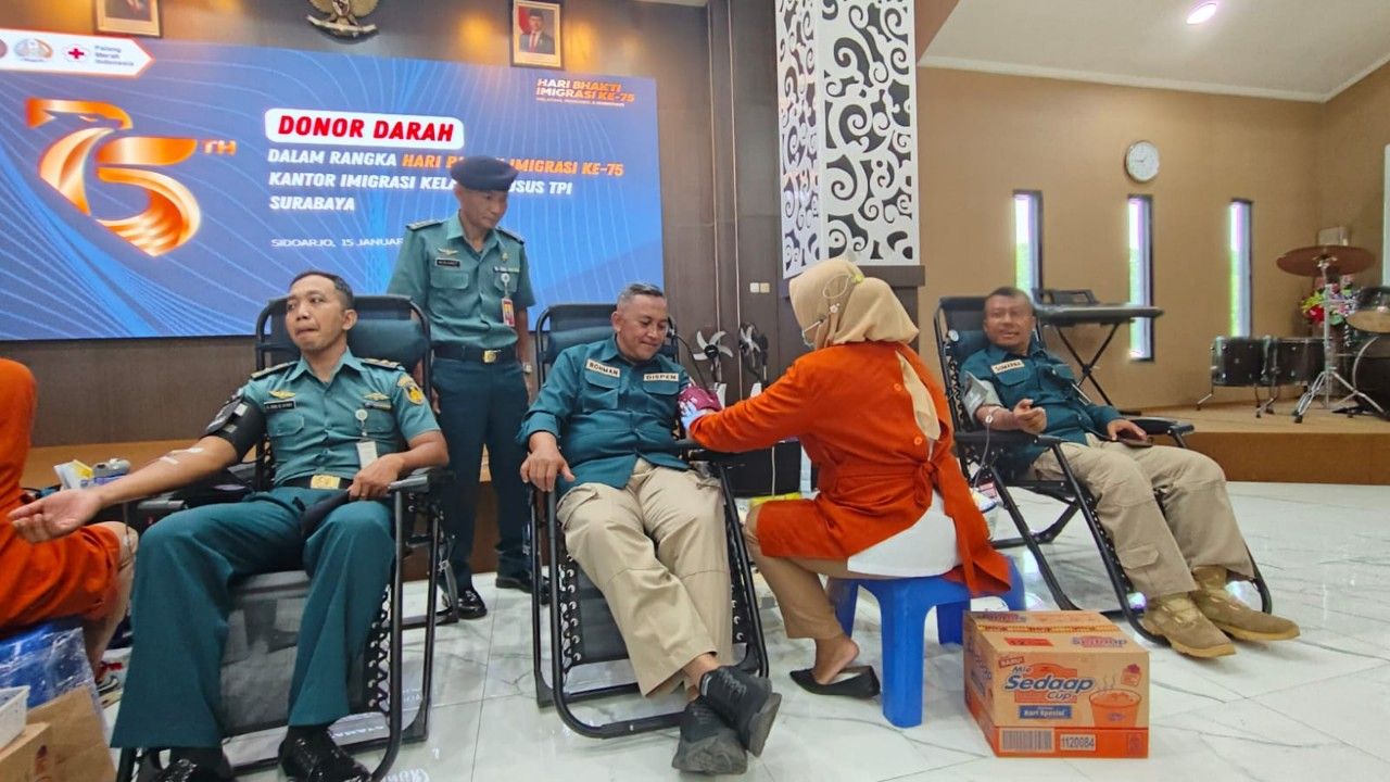 Peduli Sesama, Puluhan Personel Puspenerbal Sumbangkan Darah di Hari Bhakti Imigrasi ke-75
