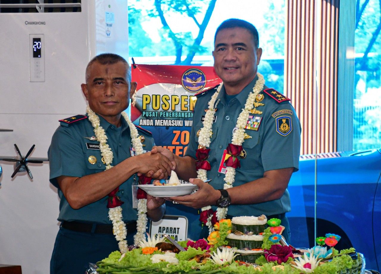 Gempita Prajurit Sambut Komandan dan Wadan Puspenerbal Kali Pertama Masuk Kantor Pasca Kenaikan Pangkat