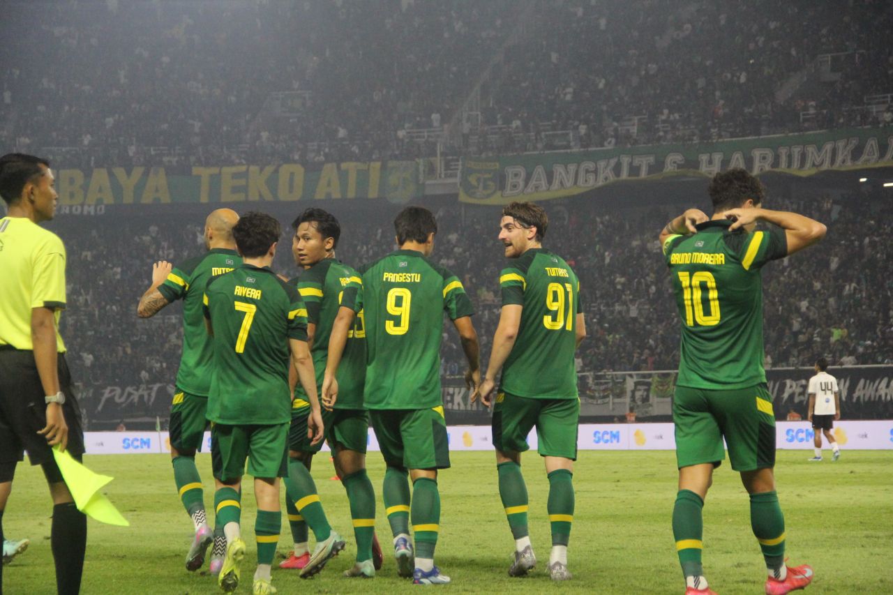 Persebaya Siapkan Komposisi Ideal Saat Jamu PSIM Yogyakarta di Laga Pembuka I.League 2025-2026