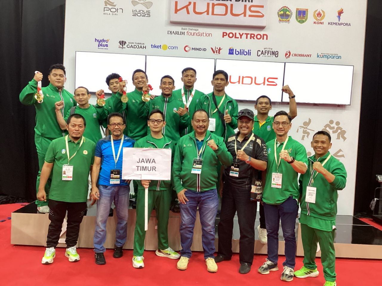 Hadiah Umroh Jadi Penyemangat, Gulat Jawa Timur Sabet Empat Emas di PON Bela Diri 2025