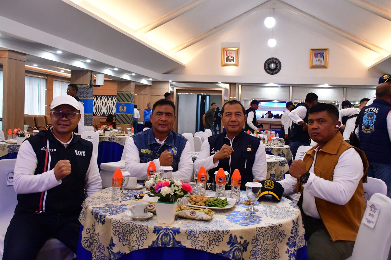 Komandan dan Wadan Puspenerbal Hadiri Fleet Festival Peringatan Hari Armada Rl 2025