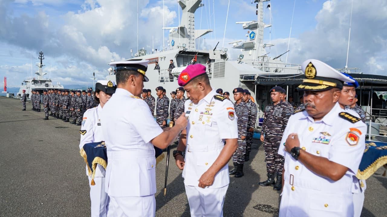 Komandan Kodaeral lX Pimpin Upacara Sertijab PJU dan Kasatker Kodaeral lX