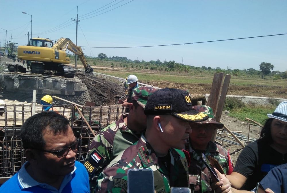 Komandan Kodim 0816 Sidoarjo Meninjau Ke Lokasi TMMD ke 106