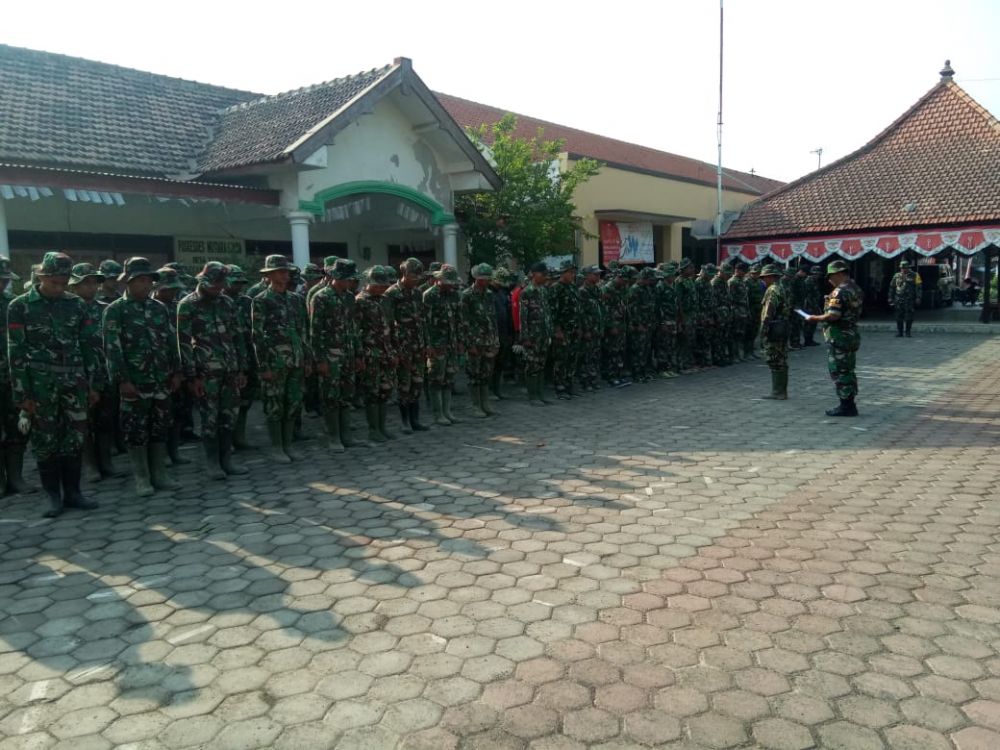 Anggota Satgas TMMD ke 106 Melaksanakan Apel Pagi