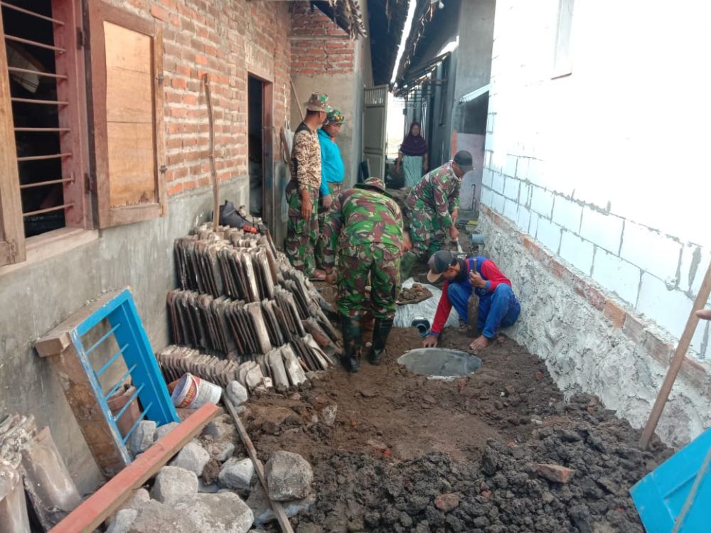 Pembuatan sanitasi TMMD ke 106 kodim 0816 Tngkatkan Kualitas Kesehatan