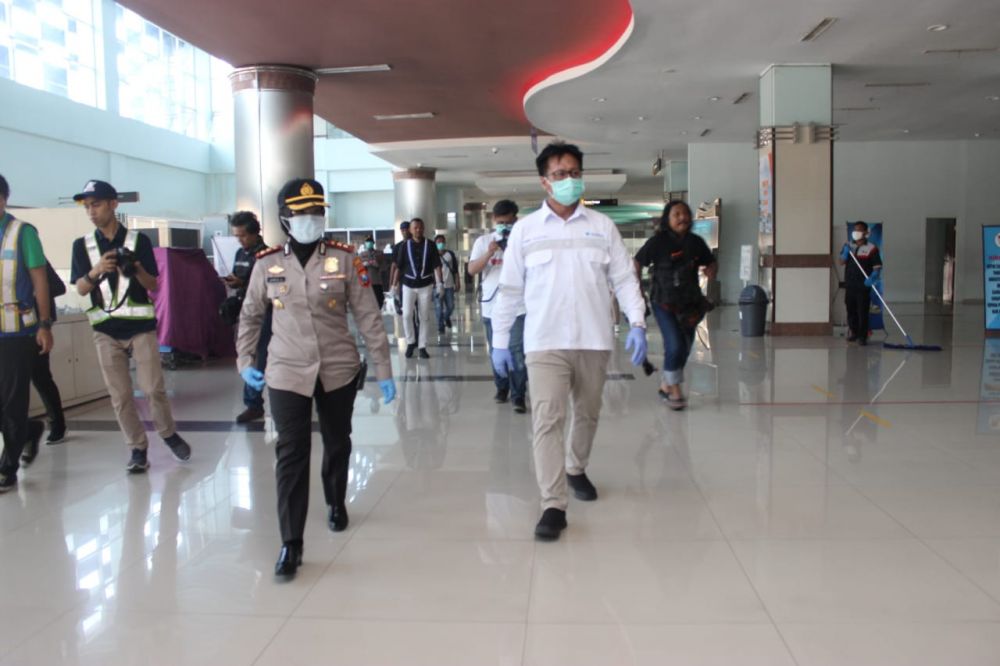 Cegah Covid-19, Polres Tanjung  Perak Menyisir Tempat Keramaian