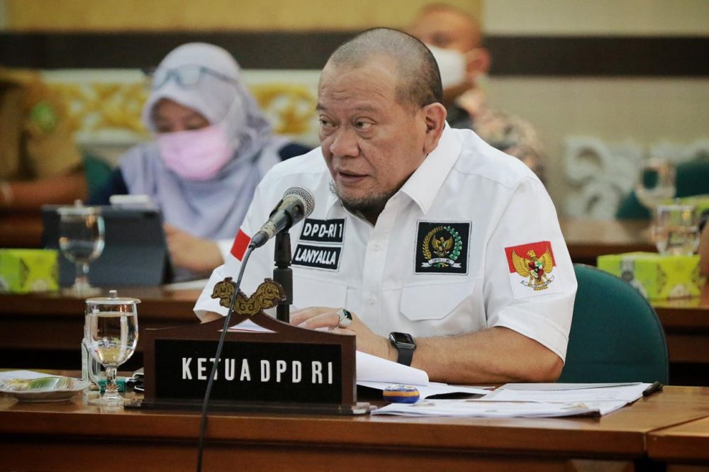 AA LaNyalla Minta Senator Untuk Awasi Penyaluran Bansos Corona Tunai 