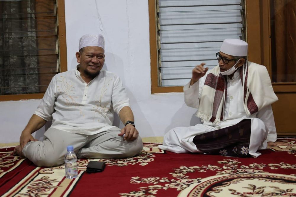 Ketua DPD RI Ziarah Makam Habib Abdullah Bin Mukhsin Al Attas