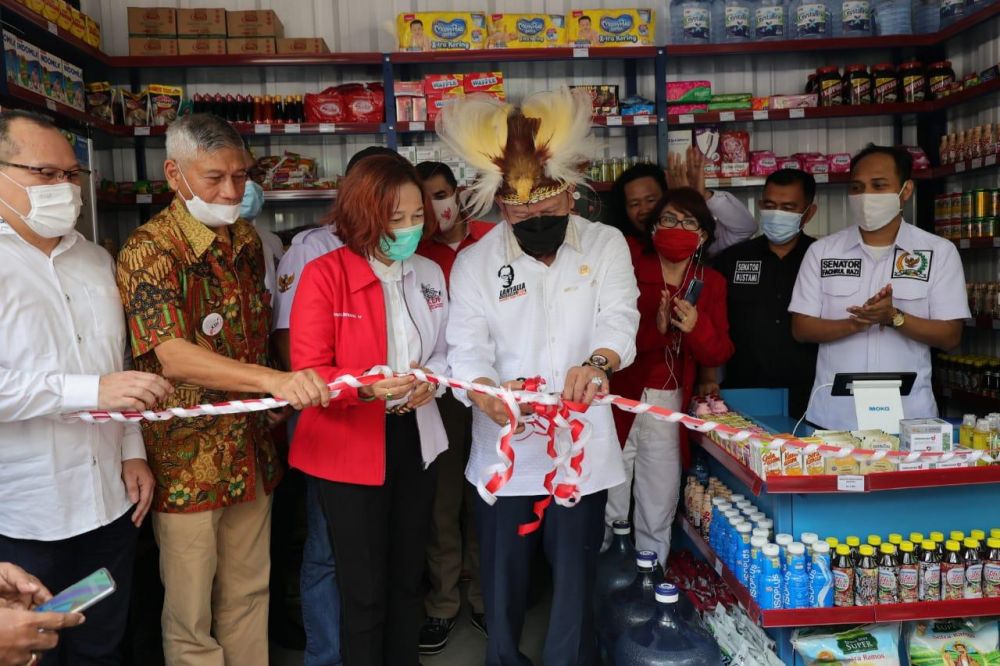 Ketua DPD RI Dapat Kejutan Ultah 