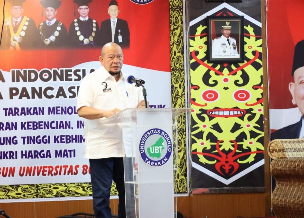 Ketua DPD RI saat memberikan keynote speech dalam Focus Group Discussion yang digelar Universitas Borneo Tarakan, Kalimantan Utara, Selasa (25/5/2021)
