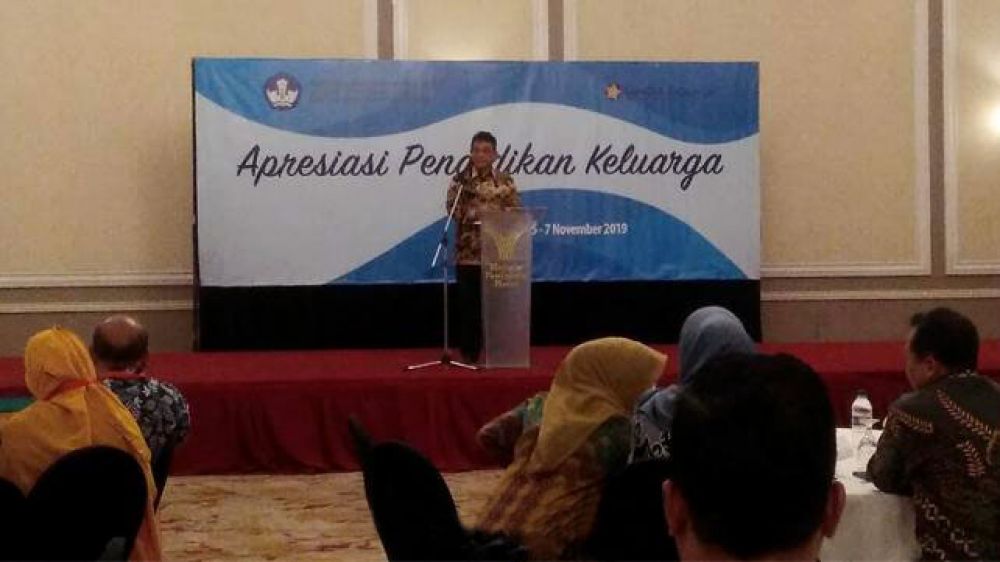 Melalui Kementrian Terkait Pemerintah Wujudkan Tri Sentra Pendidikan