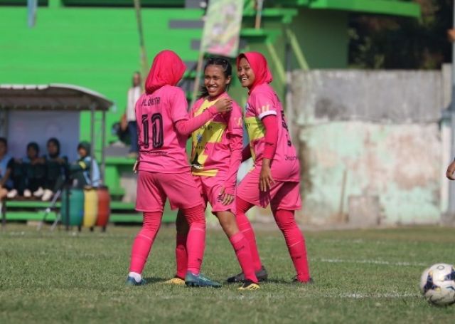 Sepak Bola Putri Lamongan Raih Tiket ke Semifinal, Libas Surabaya 4-1